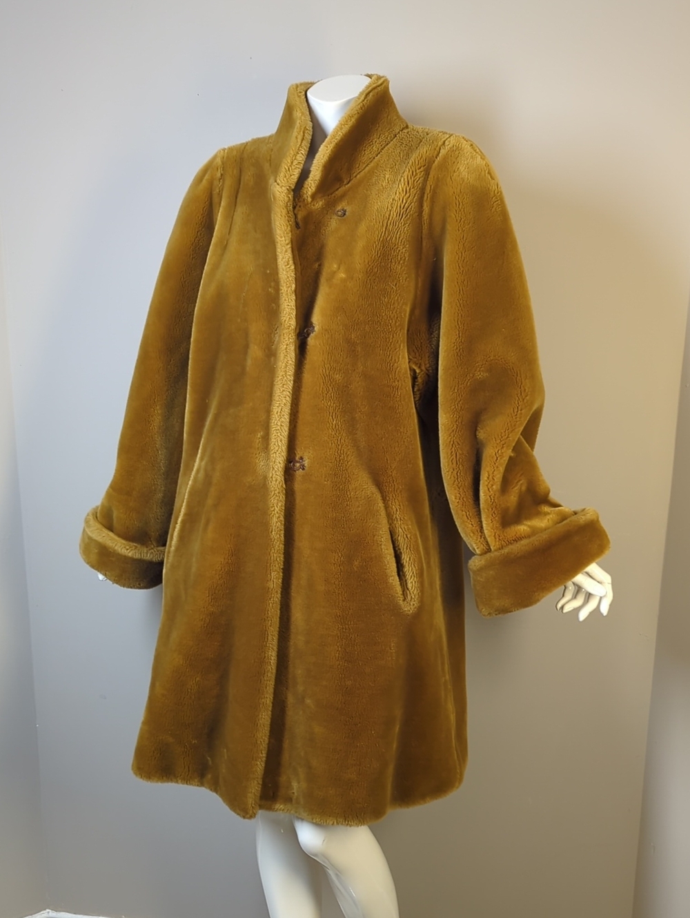 Donny Brook Women's Vintage Plush Coat Faux Fur Camel Brown Vintage